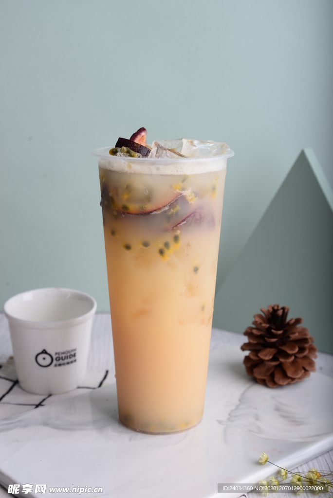 鲜百香果奶茶