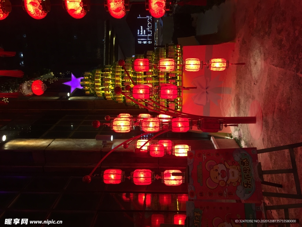 夜晚酒吧