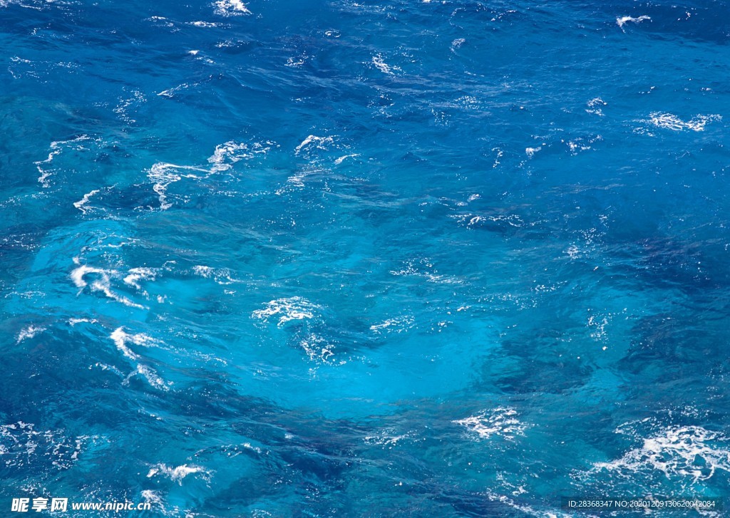 海洋蓝天白云