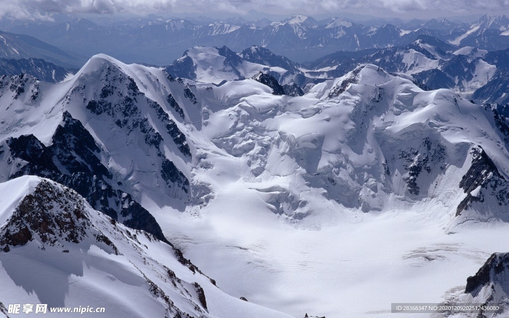 雪山景观