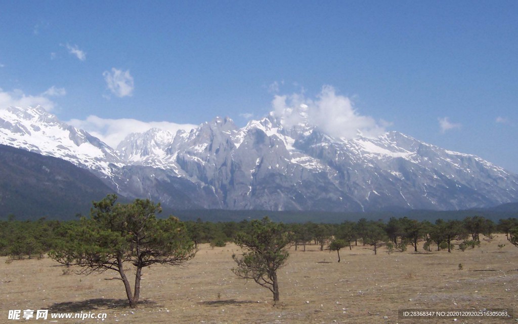 雪山景观