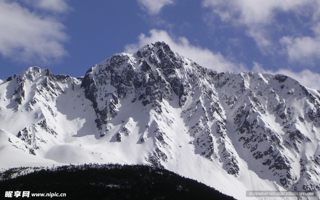 雪山景观