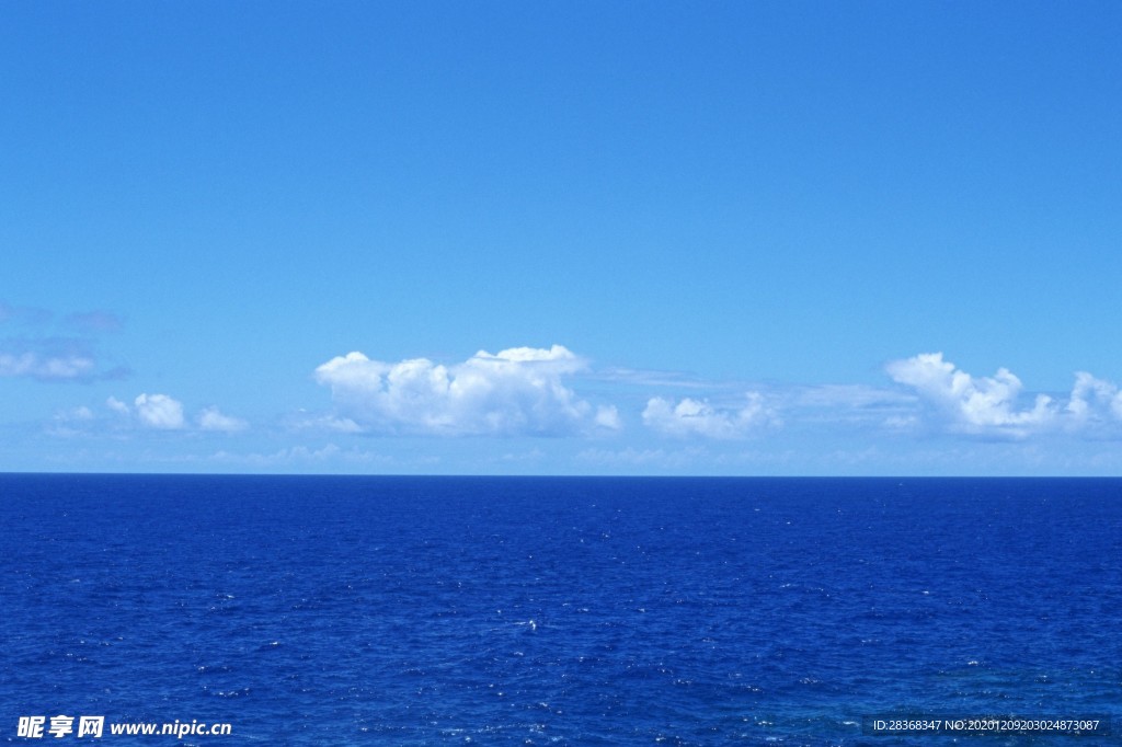 蓝天碧海风光