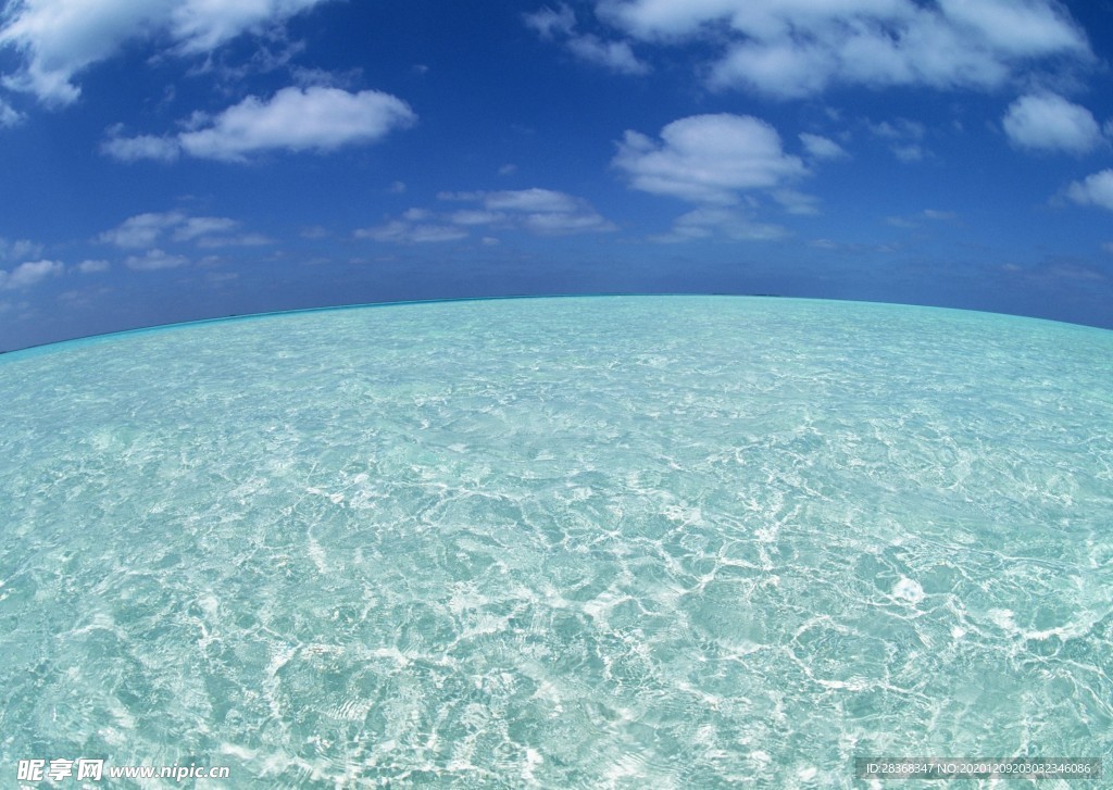 蓝天碧海风光
