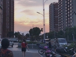 框架中的远方
