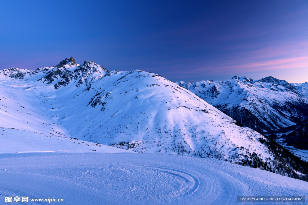 雪山