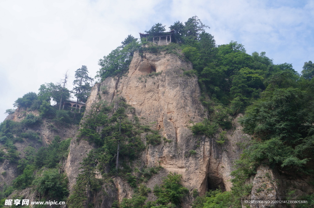 崆峒山