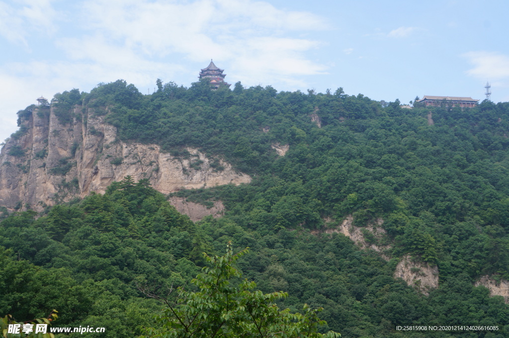 崆峒山