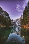 湖边的风景背景图