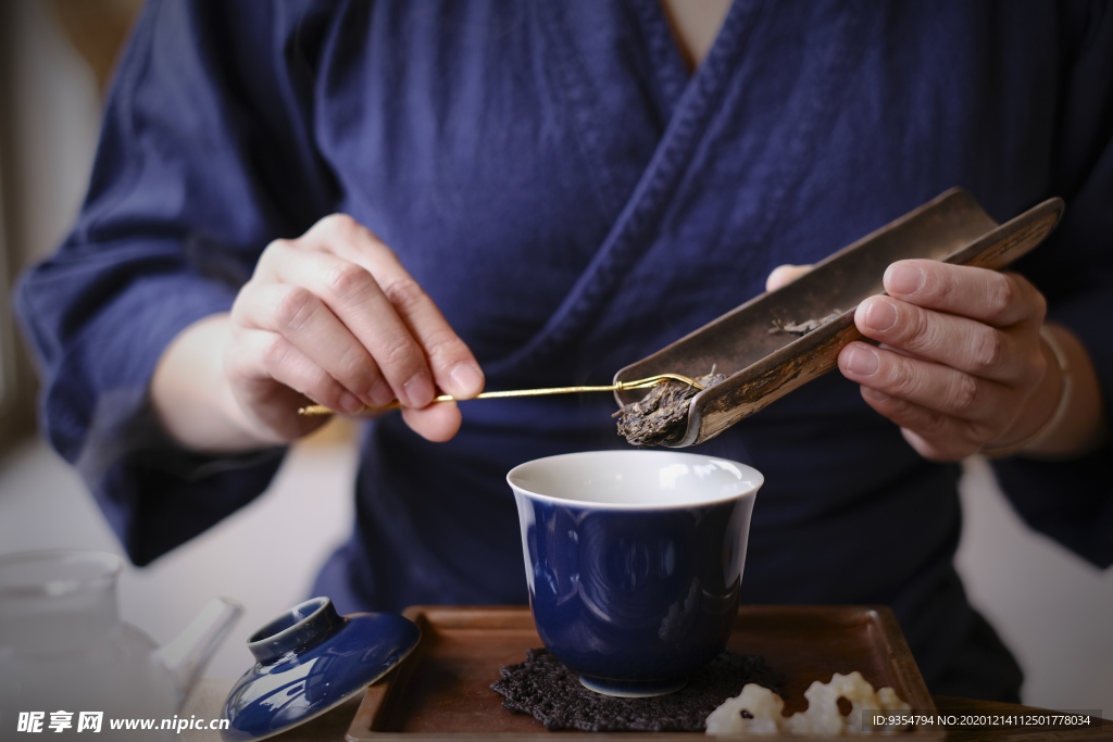 茶艺师泡茶