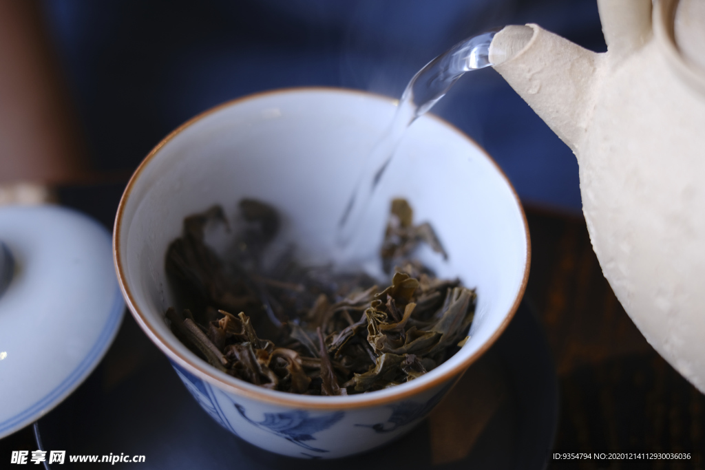 茶艺师泡茶