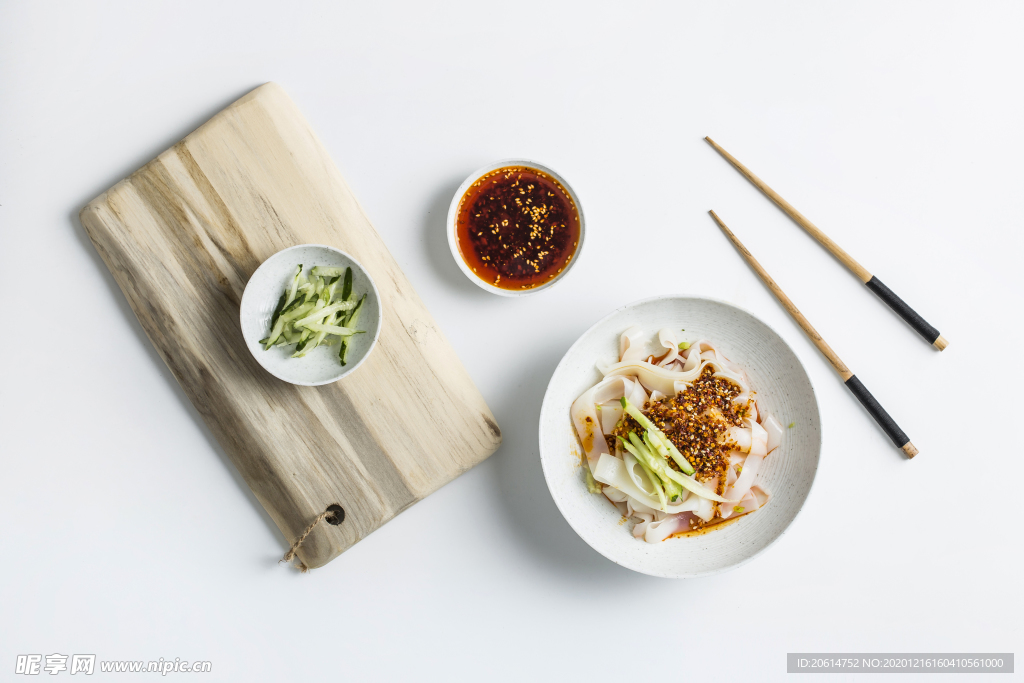 美食擀面皮