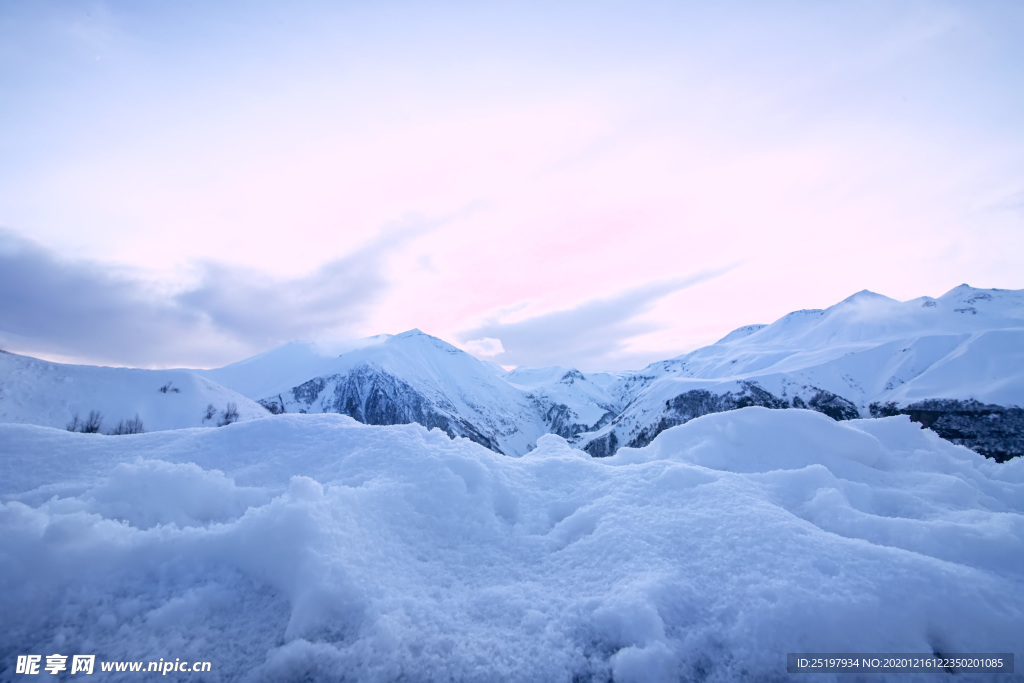 雪山  雪景