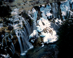 山水瀑布风景油画