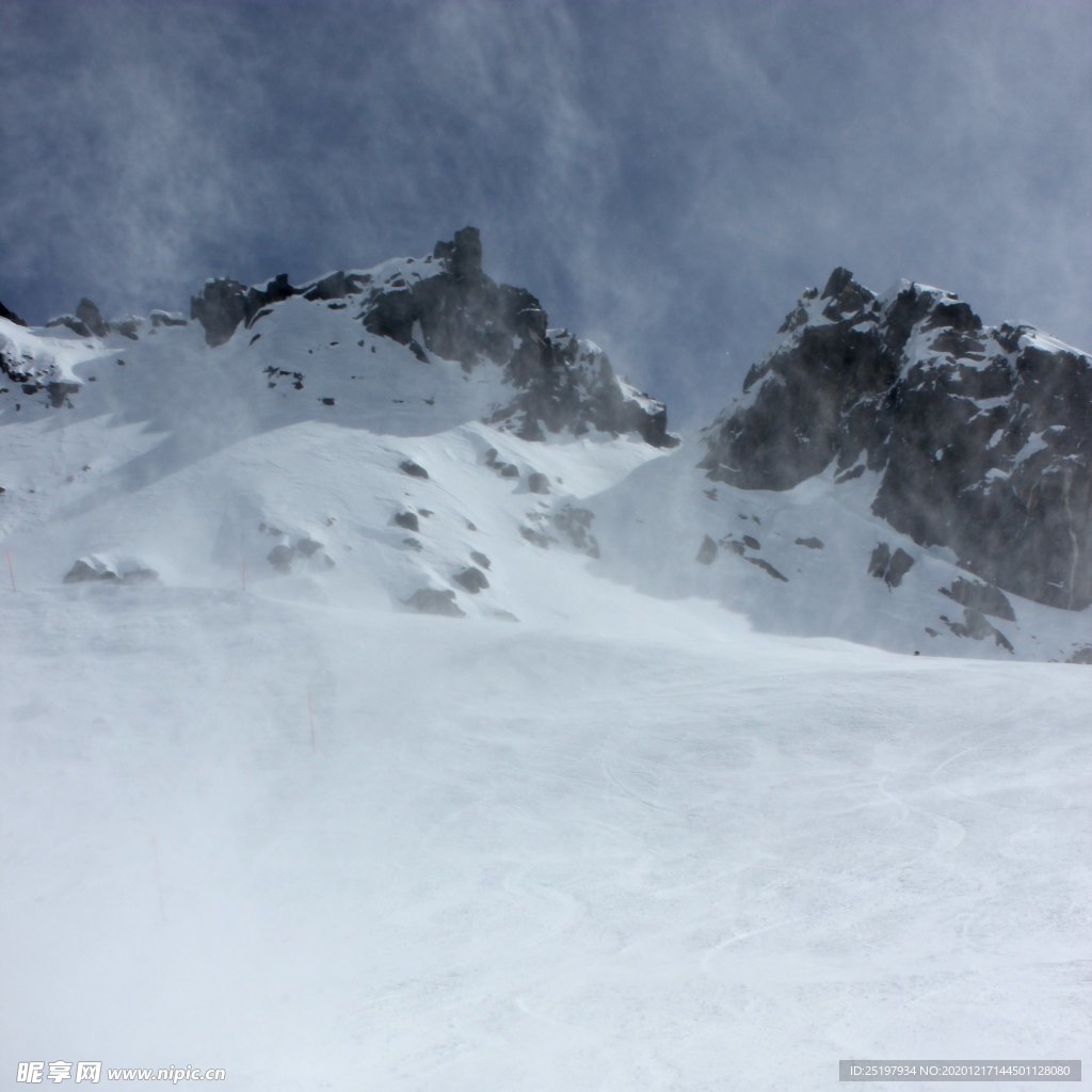 雪山