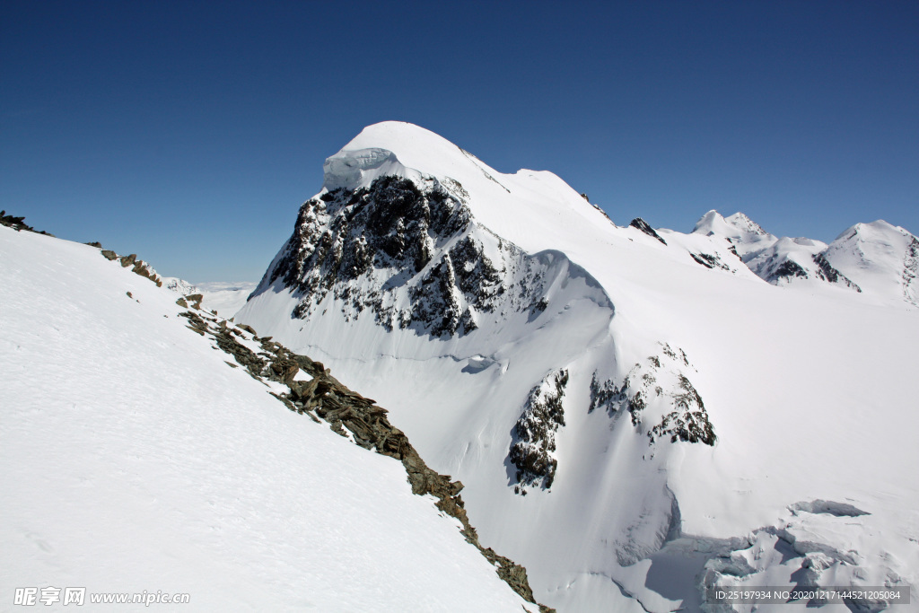 雪山