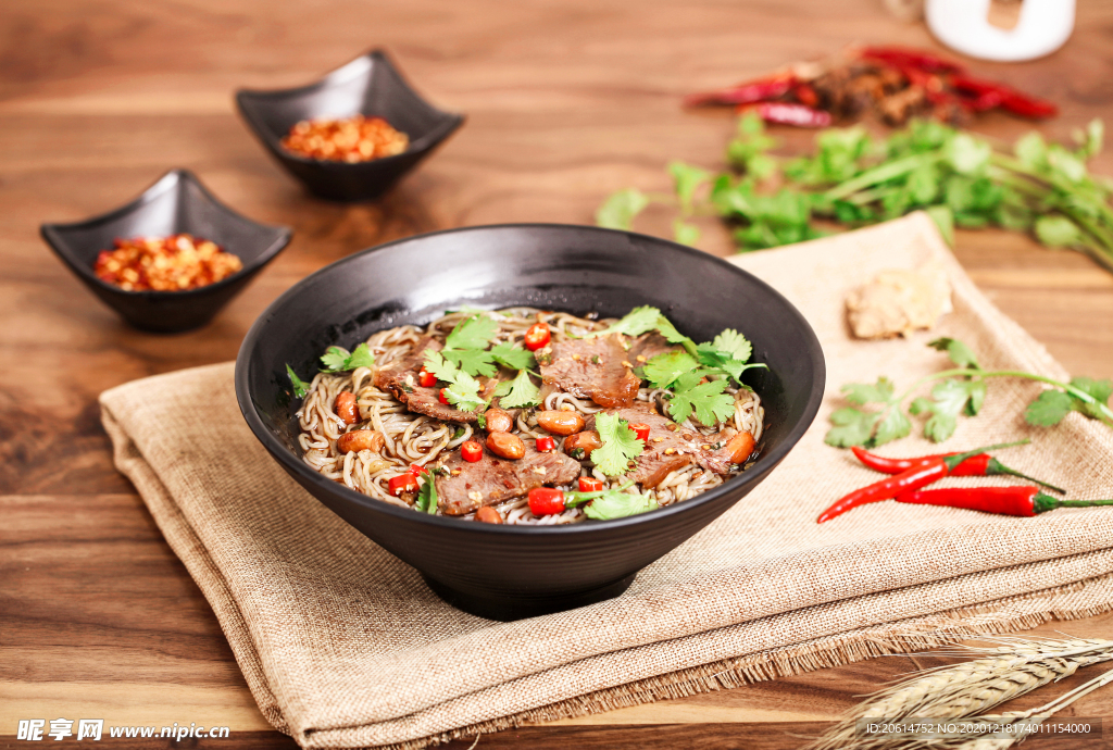 美食牛肉面