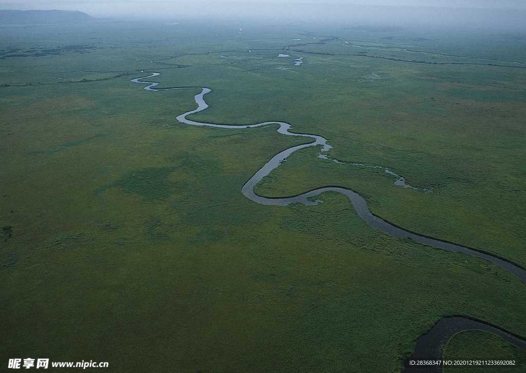 绿树山水