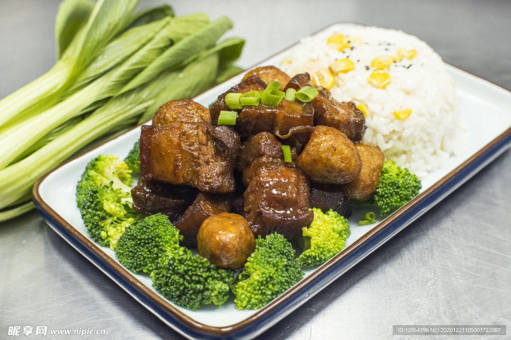 红烧肉盖饭