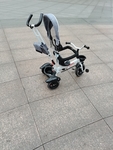 婴幼儿代步车