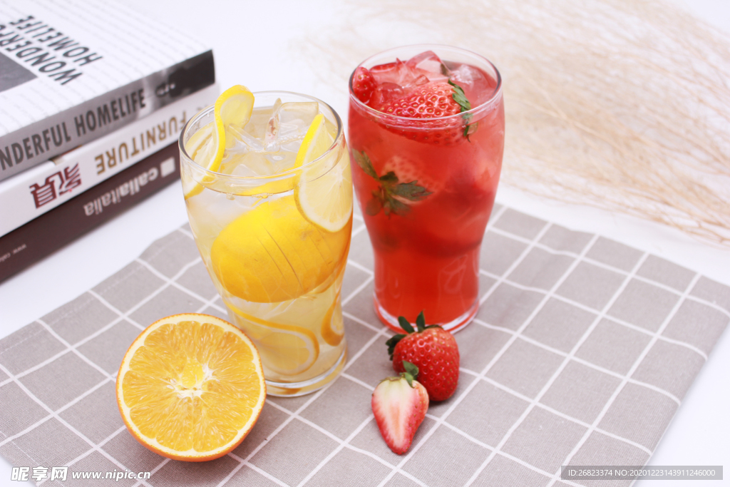柠檬水 草莓汁 橙汁