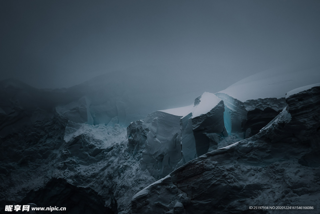 雪山
