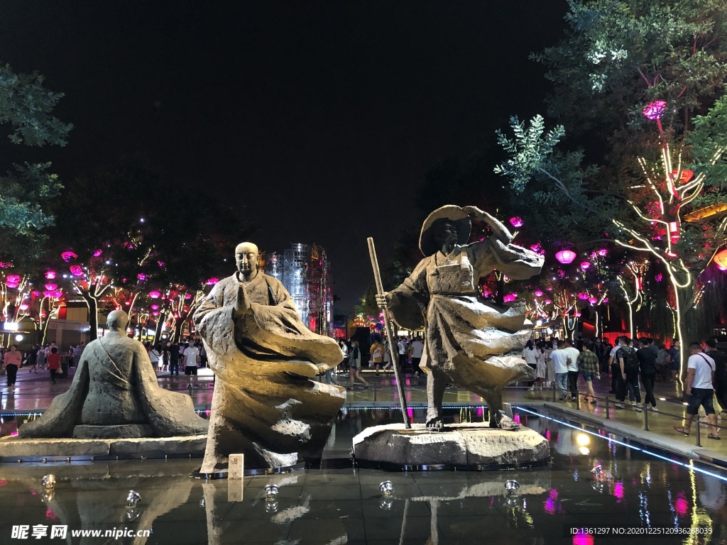 西安大雁塔南广场雕塑