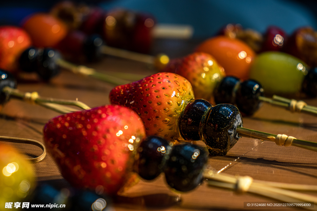 小串草莓糖葫芦 水果糖葫芦