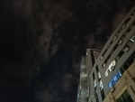 夜间楼房