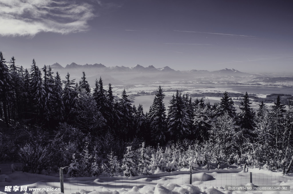 雪山 山峰