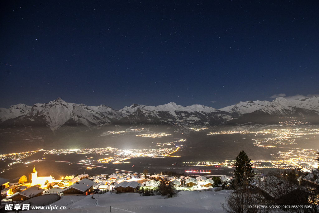 雪山 夜景