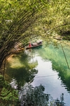 小河流水