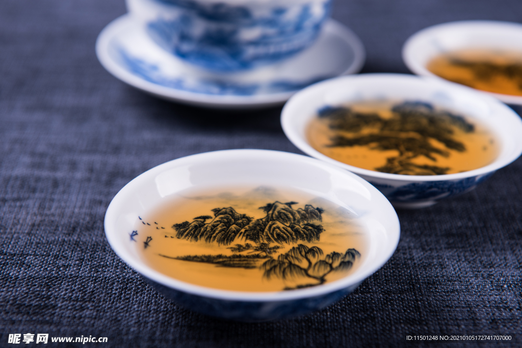青花瓷手绘茶具 盖碗