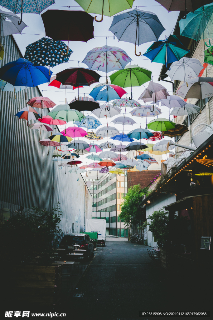 雨伞长廊