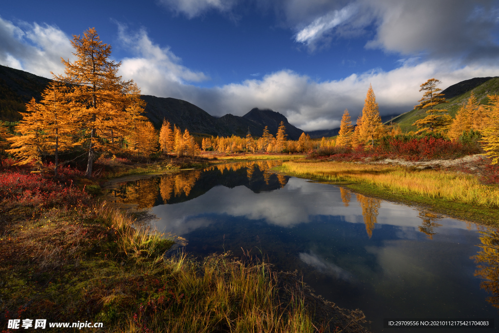 秋季山水景观