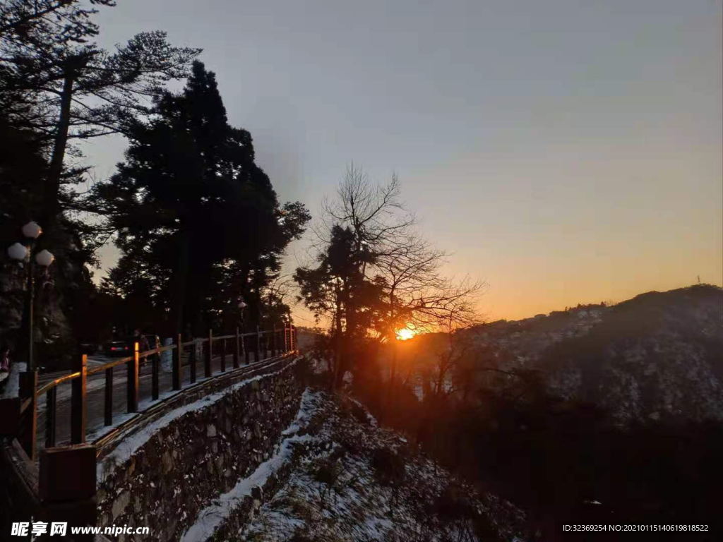 庐山夕阳