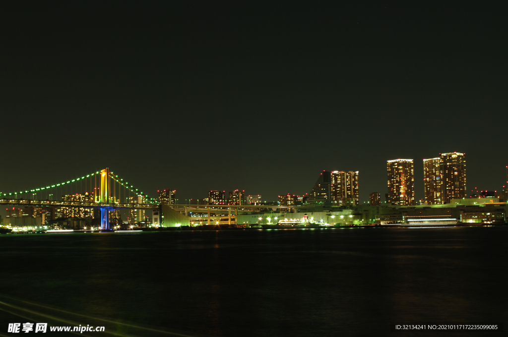 远拍桥梁夜景