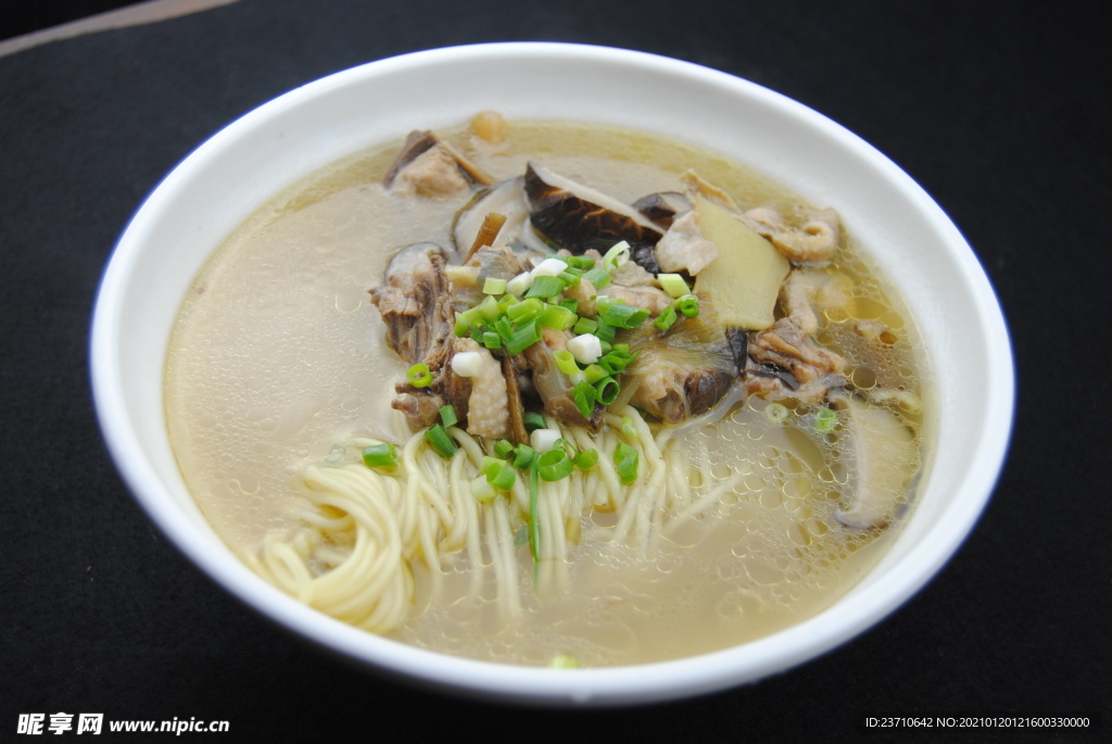 香菇鸡汁面
