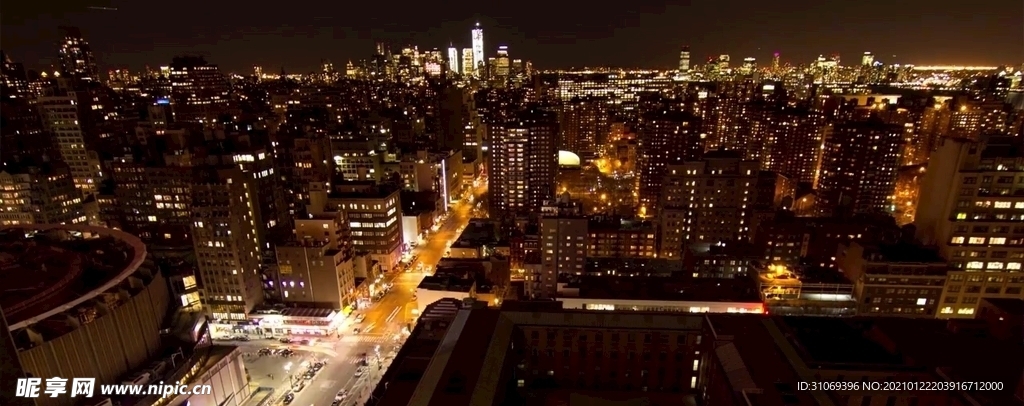 高清航拍繁华城市道路夜景视频