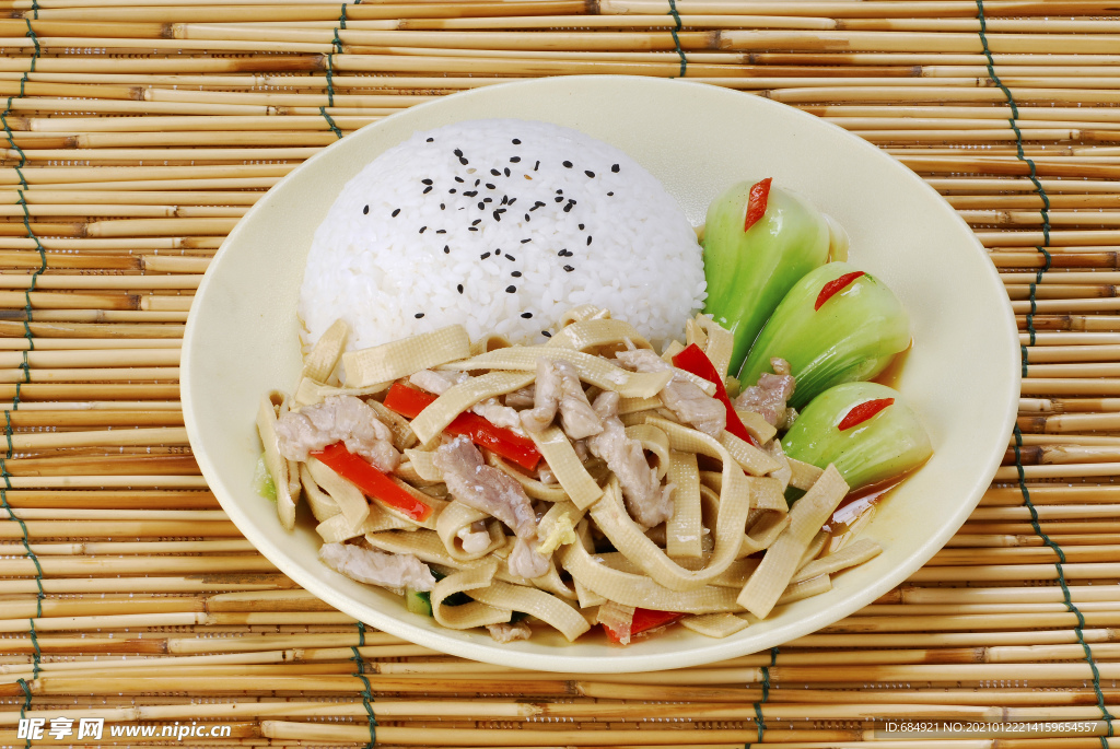 肉丝炒豆皮饭