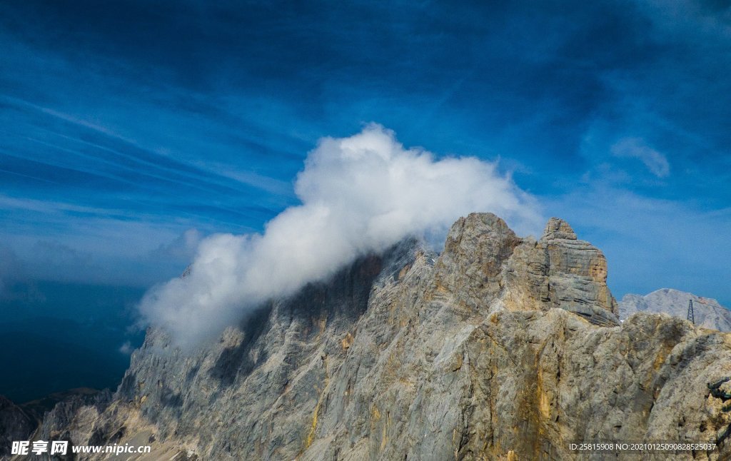 顶石山