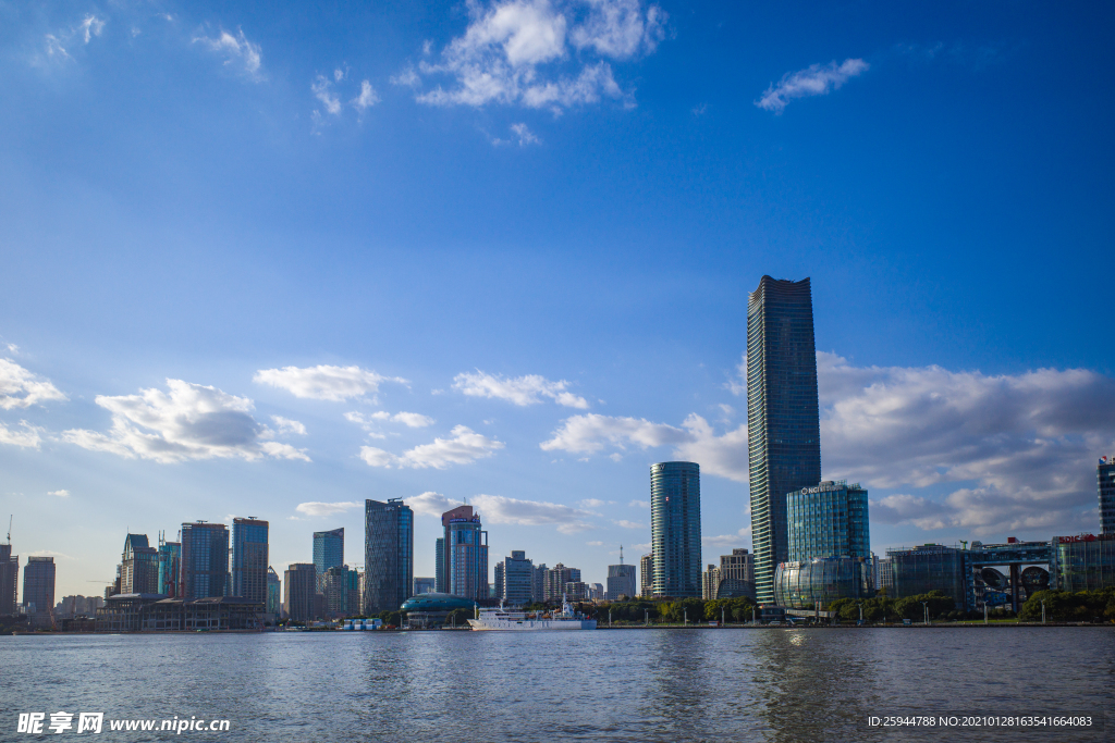 上海黄浦江城市高楼大厦图片