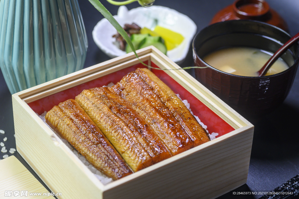 鳗鱼饭套餐