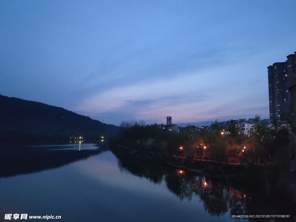 江边夜景