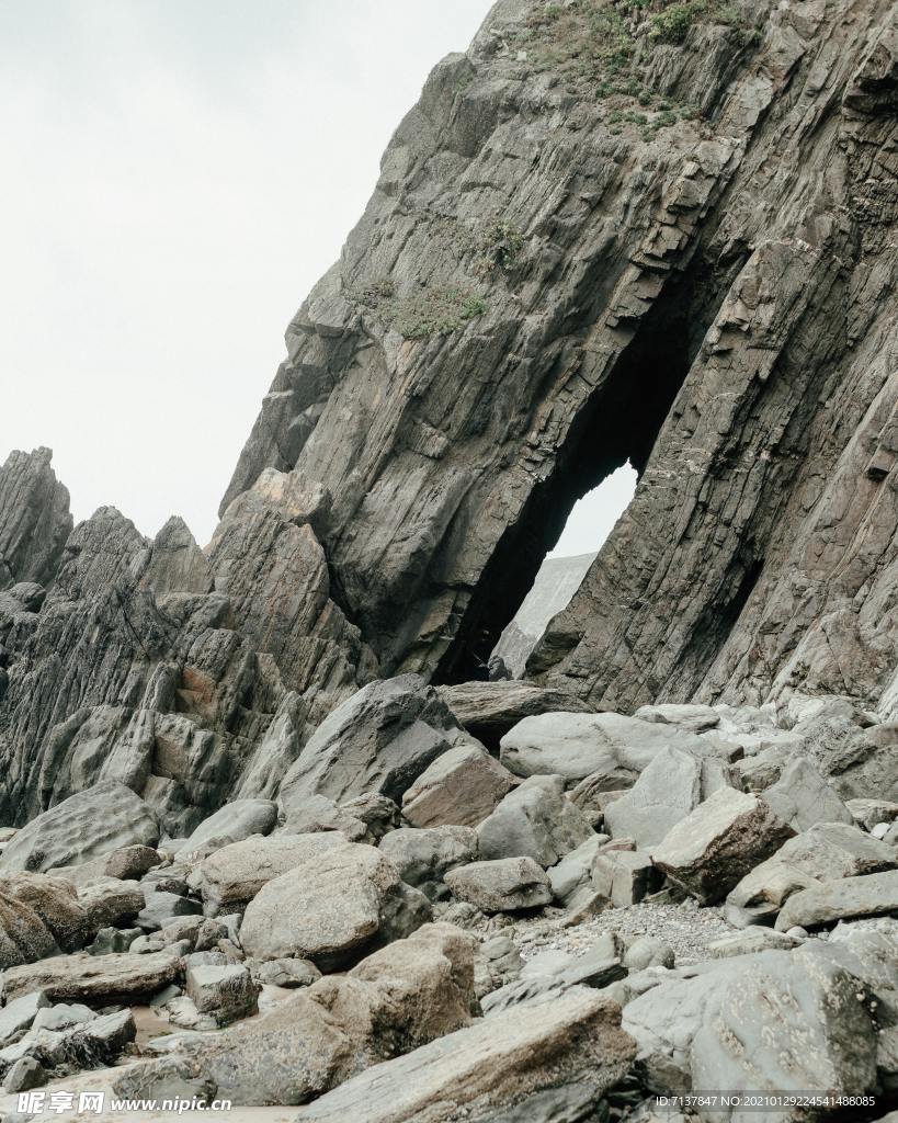 山崖峭壁