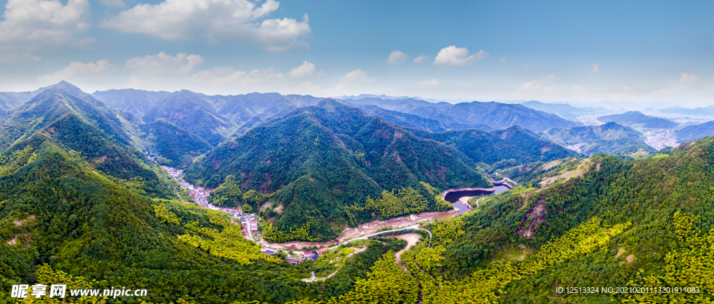 水库全景