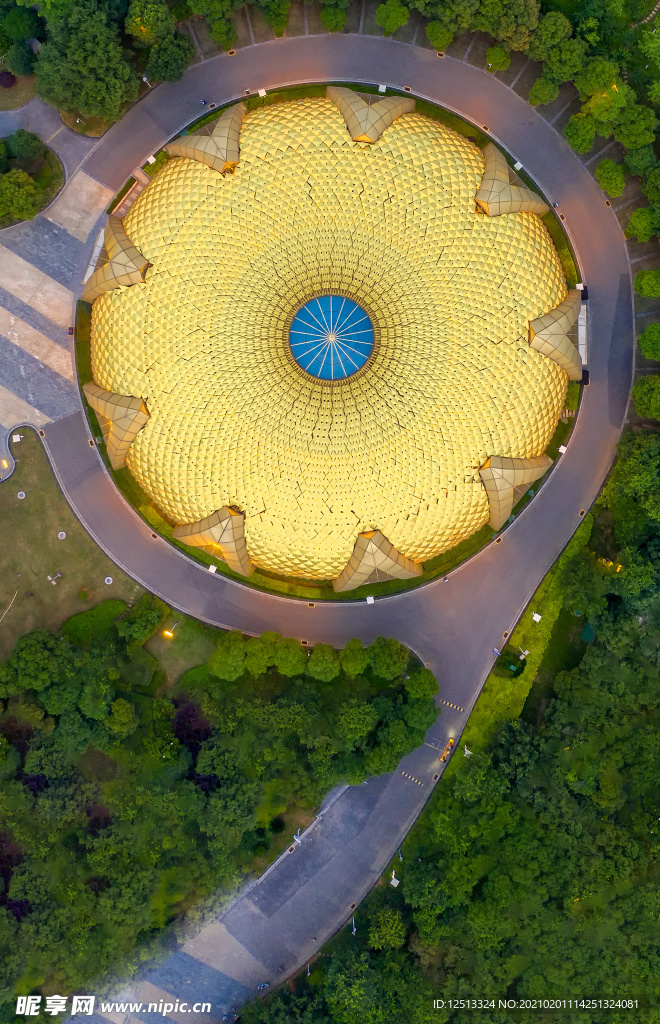 金色剧院