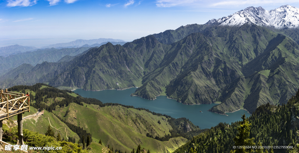 天山天池