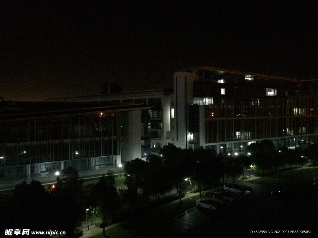 南京医科大学江宁校区夜景