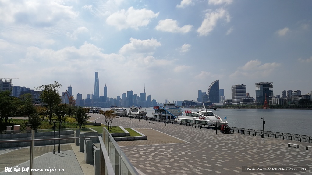 上海黄浦江
